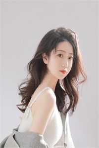 身为主角，我除了女帝老婆一无所有长篇小说