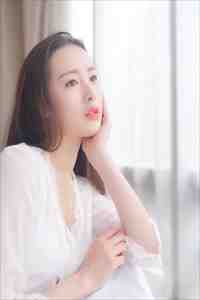 小说和身旁保镖闪婚后，大小姐上头了