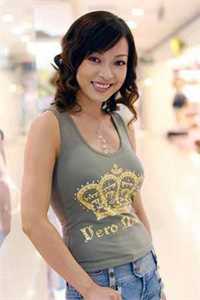 畅销书籍余年周婉是什么小说