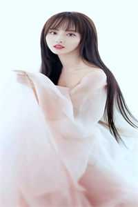 小说被追杀的我，被敌人推上了皇位