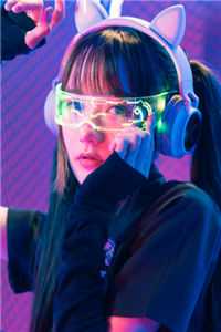 全章节末世少女入盗墓，这波是专业对口！