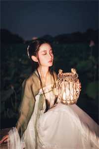离婚后，傲娇大佬日日缠着她精选小说