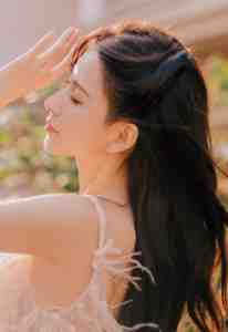 小说军婚撩人，病娇军王狂求我贴贴