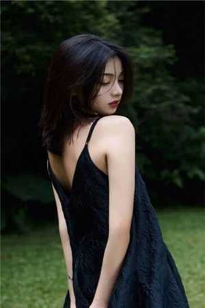 在线阅读神豪：跟妻子贴贴就能获利百亿