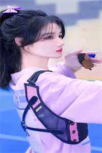 已完结父母离婚后，真千金惩治渣父