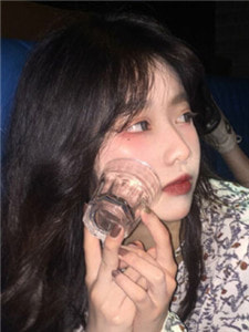 精品小说末世：挪用女神百亿资产囤物资