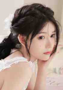 畅销书目离婚后，我和白富美同居了