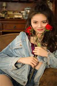 转行卖烧烤后，他桃花不断全本小说