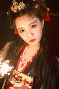 畅销书目进监狱后，未婚夫杀疯了