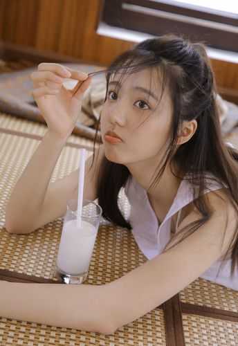 穿成权臣外室后，她开起了美食铺子全文