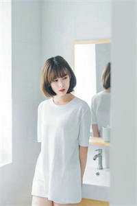 热门作品全校公敌！和美女老师谈恋爱