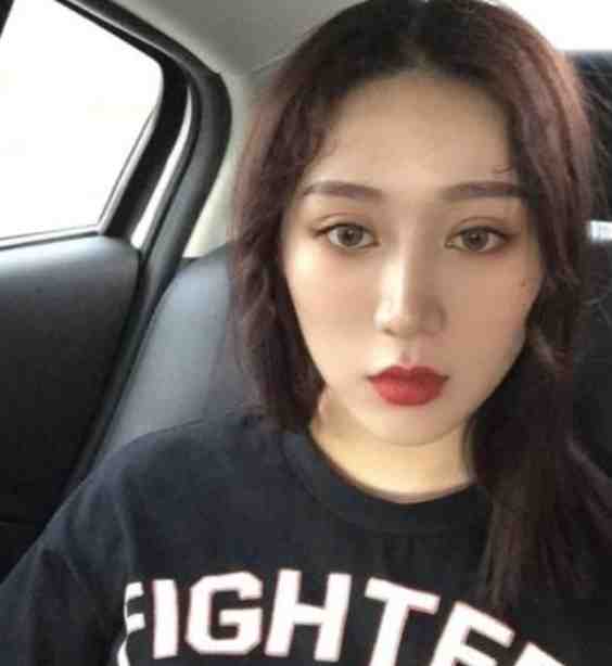 畅销书目穿越七零：女神的逆袭