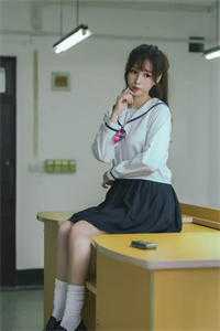 全文浏览美人宿主快穿后，小世界崩塌了