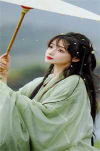 美人宿主快穿后，小世界崩塌了