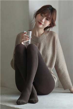 穿书后，极品女配靠怼人修炼成仙