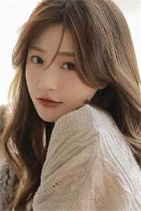 被退婚后，她转身公开婚讯入豪门