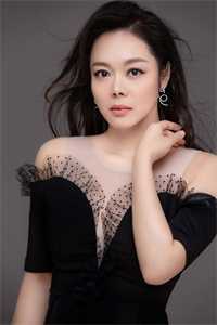 军婚甜如蜜，恶女穿七零被宠上天