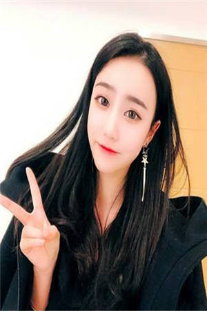 闪婚后，成了隐形大佬的药瘾