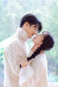 重生后勾引皇帝？夫人她红杏出墙啦