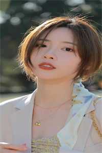 远离大反派，流放路上反被扑完整版