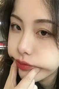 古代：皇上他竟然是个恋爱脑