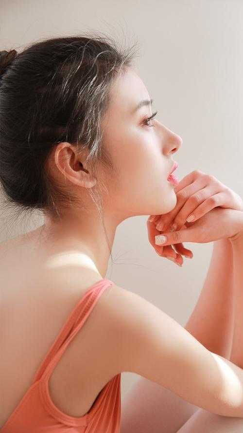 小白花又娇又软，暴戾太子拿命宠