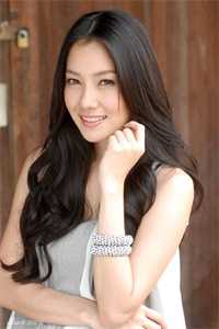 听闺女心声后，社恐妈拎刀杀四方