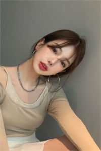 重生后，疯批君王对我日缠夜哄