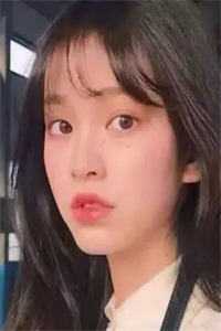 流落荒岛后，我带七个女神艰苦求生