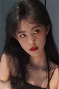 贵妃绝美又会撩，皇上宠她宠疯了