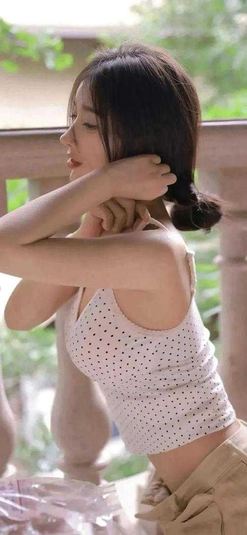 答应好友的委托后，意外觉醒系统