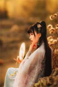 已完结重生后，她和阴鸷大佬共谋天下