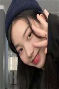 畅销小说穿越七零：女神的逆袭
