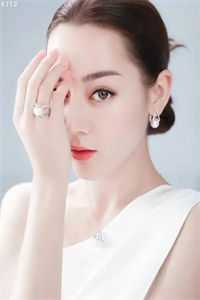 女奴系统：我在末世开后宫短篇小说
