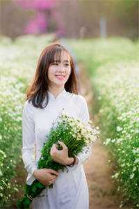 夫君独宠爱妾？我攻略婆婆来撑腰陆令筠陆含宜观看全集