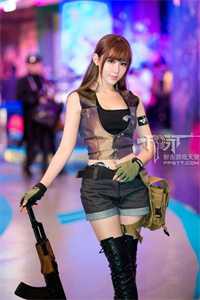 沙雕女配穿书后，成了黑红第一人