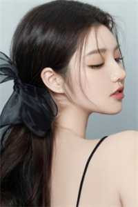 全集重生成痴傻千金后，她又美又飒