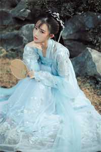 完整版女扮男装：为讨公道苦读十二载
