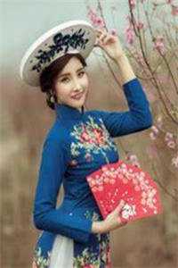 街溜子疯批人，修仙一天吃五顿