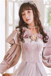 她美又飒，大佬把持不住沦陷了小说观看全篇版