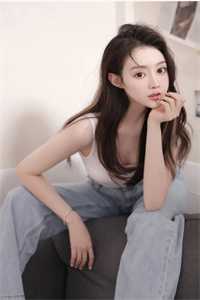 小说火光中吻她