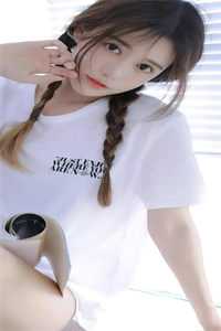 穿成炮灰后，我被反派夫人拉黑了完结版