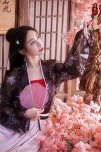 完整版白天乖乖女，晚上战斗服第一杀手