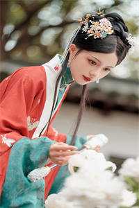 末世：女神们求着进我家完结版阅读