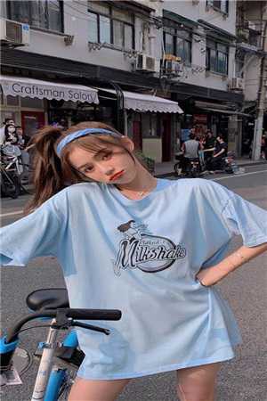 贵妃娘娘宫女出身，皇上偏宠着沈清禾萧祈