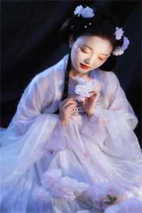 我竟成了那抹蚊子血