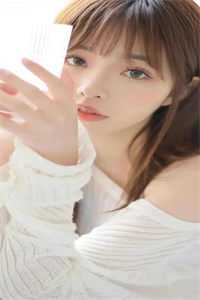 晚风何曾吹入怀郁遥