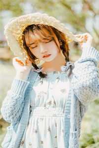 全家都能听到白莲花养女心声后