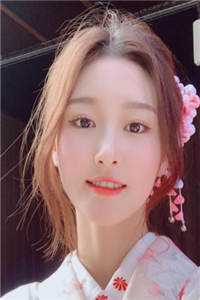 穿成炮灰女配后，我被反派娇宠了全集