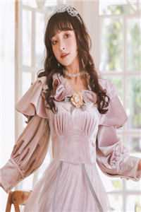 投资系统：师妹她是女帝转世全集